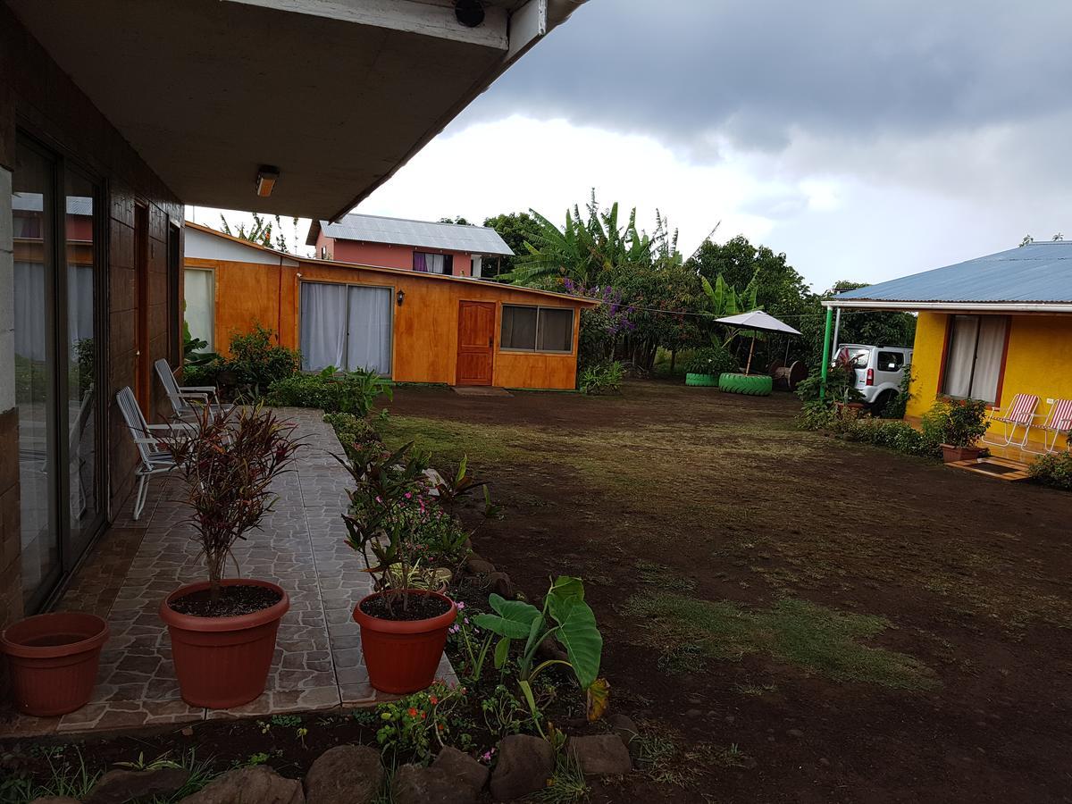 Cabana Tongariki Hanga Roa Exterior foto